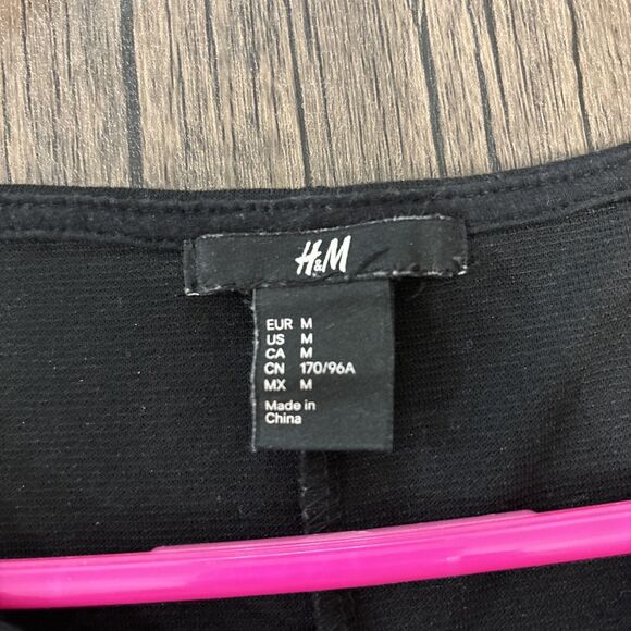H&M Black Dress Size Medium. Mesh V Detail On The Front. - Picture 3 of 16